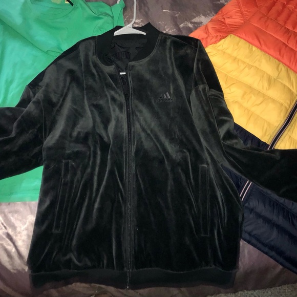 All name brand if you see something you like ask for prices - Picture 2 of 16